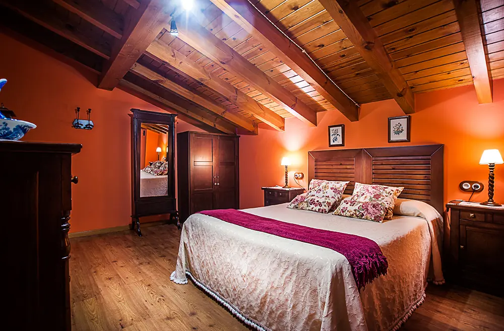 Habitación superior abuhardillada